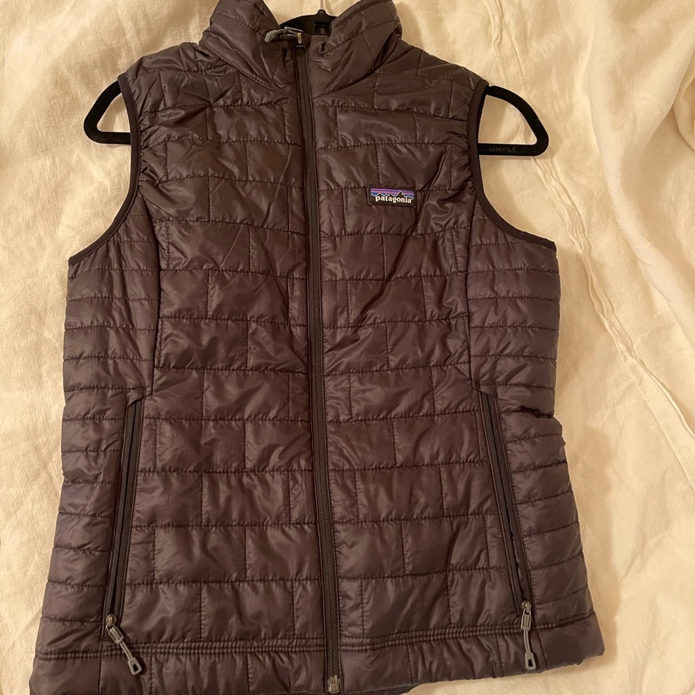 Black Patagonia small vest